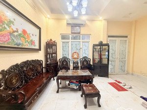 bán nhà dân xây ngõ 173 hoàng hoa thám 60m2 mặt tiền 5.7m nở hậu ô chờ thang máy ngõ thông tứ tung