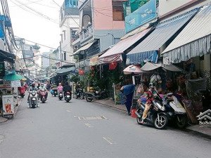 75m2 nở hậu 2 tầng xe hơi ngủ trong nhà ngay bến xe miền đông giá chỉ 8,2 tỷ