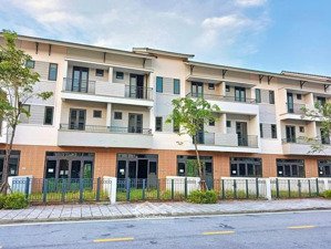 chính chủ xoay vốn bán gấp shophouse centa riverside từ sơn