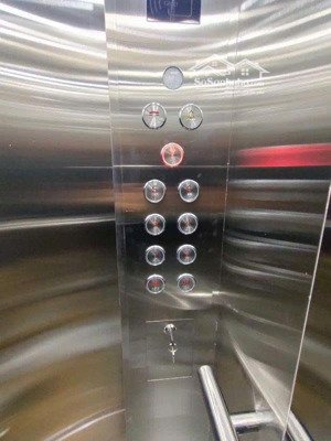 gara oto, ngõ thông, sát phố hàm nghi. dt 36m2x8 tầng thang máy xịn. nhà cực đẹp. giá 13.5 tỷ.