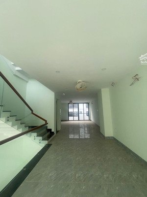 cho thuê shophouse trung nguyên 5x22m - 4 tầng - 430m2. lh 