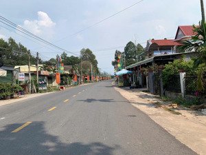 bán đất thổ cư mặt tiền đường nhựa trong khu dân cư 298m2 giá đúng 650tr sẵn sổ hồng ở hcm mới