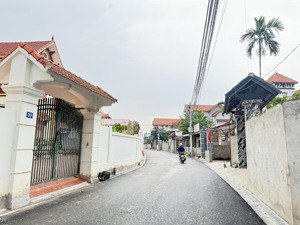 đất đẹp 2 mặt thoáng, đường ô tô sổ đỏ chính chủ, giá chỉ 84 triệu/m²