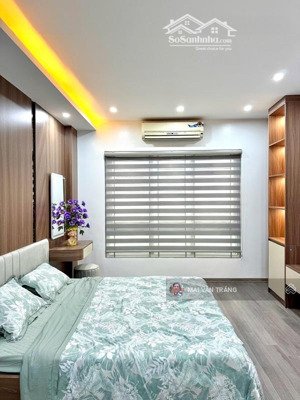 bán gấp nhà mễ trì từ liêm, 42mx4t đẹp long lanh, ngõ nông rộng 2.5m, gần ô tô tránh- 8.15 tỷ