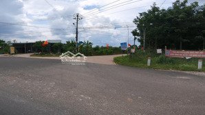 em cần bán lô 300m2 ngay sau lưng chợ an linh, phú giáo. sát trường,ubnd,..giá bao sổ 650tr