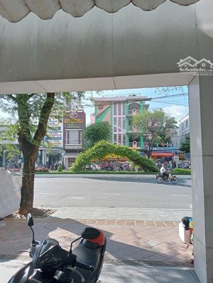 cho thuê nhà mặt tiền đường 30/4 gần vincom xuân khánh, trị trí đẹp kinh doanh