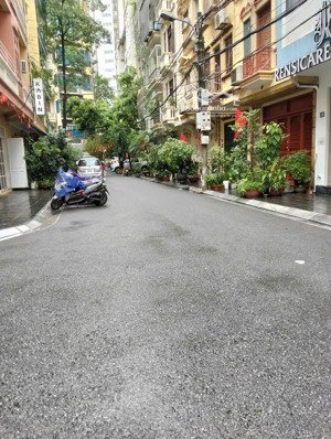 bán nhà phố trung kính - lô góc 70m2 x 5 tầng mt 16m k/d cafe 34 tỷ cầu giấy