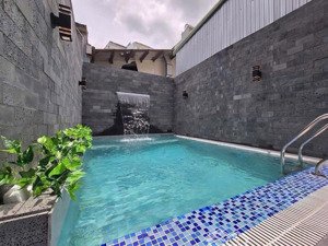 siêu phẩm tòa căn hộ 4 tầng hồ bơi gần biển mỹ khê, đang có sẵn hđ thuê