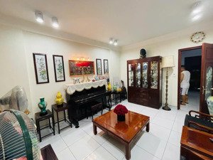 nhà đẹp vừa ở vừa kinh doanh nguyễn thị định 63m2 x 6 tầng mt 4.6m giá 30 tỷ cầu giấy