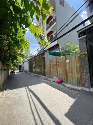 bán đất - dương quảng hàm - p.6 - gò vấp - hẻm thông - xe tải nhỏ vào thoải mái