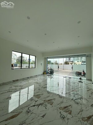 Cho thuê sàn văn phòng tầng 1 80m2 tại KĐT Waterfront