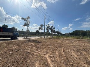 bán đất mặt tiền đường 64m xe lưu thông đông