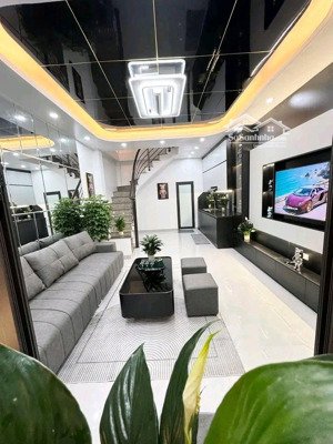 bán nhà riêng tại xã đàn, 6,68 tỷ, 38m2, 4 tầng, 3pn, 3wc, giá cực rẻ, nhà chất, nội thất ở luôn.