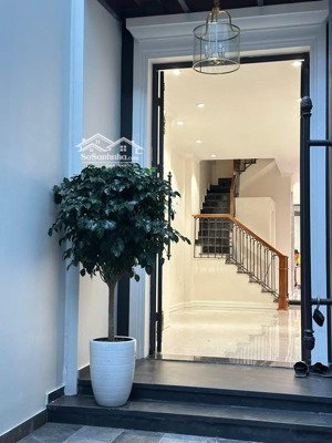 bán nhà mặt ngõ ngay nguyễn đức cảnh - hồ tam bạc