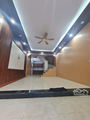 bán nhà ngõ oto kim giang 50m ra đg lớn 48m2x4t 12tỷ hơn