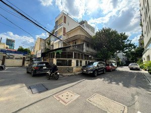 siêu khan hiếm lô góc 2 mặt tiền hai bà trưng, gần quận 1 11,2*22m 239m2 giá chỉ 60tr/tháng