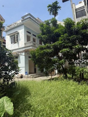 nhà mặt phố, đất vàng tây hồ. lô góc, mặt đường kinh doanh, ô tô tránh. 240m2, mt 17.5m, 50.4 tỷ