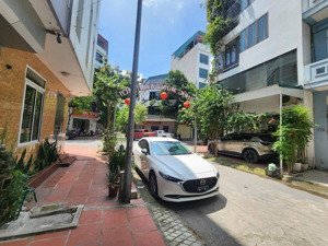 13.5tỷ, lkdv đào đất hàng bè, hà đông 50m2 x 5t x mt 4m phân lô vỉa hè, ô tô tránh kinh doanh