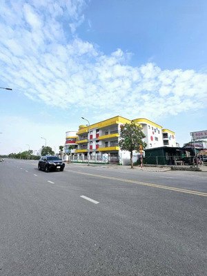 cần bán đất đấu giá cự khối 120 m2 mặt tiền 6 m giá đầu tư