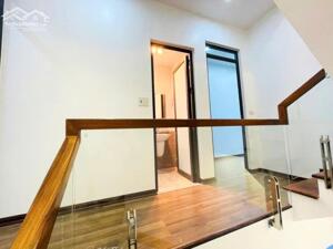 Cực hiếm nhà 4 tầng 44,3m2 đường thông oto đỗ cửa ngay quận ủy Hồng Bàng