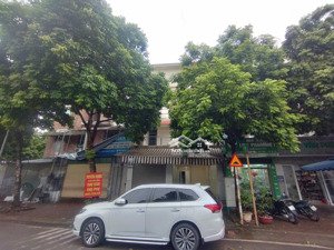 cho thuê nhà kđt vinaconex3 trung văn, nam từ liêm. dt 125m, 4 tầng có thang máy. giá 45tr/th