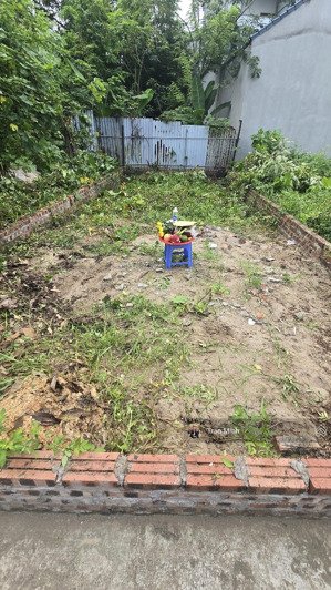 bán lô đất đẹp thôn thạc quả - x. dục tú - đông anh - hn. dt : 40m2.
mặt tiền 4m.
hướng tây bắc.