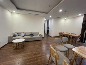 cho thuê căn hộ 3 phòng ngủ tại golden park tower giá 21 tr/ tháng.