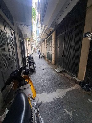 bán nhà trung văn (phùng khoang), s 35m2, 6 tầng, 10 phòng doanh thu 30 triệu. ngõ nông, gần phố