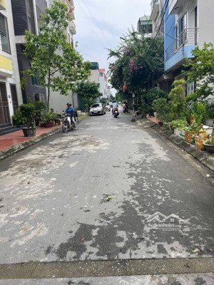 chính chủ cần bán đấu giá hoài đức