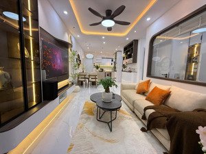 cho thuê căn hộ cc sky garden phú mỹ hưng chỉ từ 10tr/tháng full nội thất. lh: em hạnh