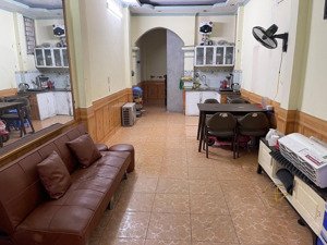 bán nhà bằng liệt - 32.9m2, mặt tiền 3.3m, vuông vắn, lô góc giá 4.5 tỷ