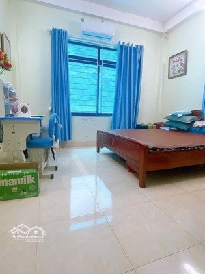 bán nhà siêu rẻ ỷ la-dương nội-hà đông,gần đường lê trọng tấn, cách ô tô đỗ 15m, 30mx4tầng chỉ 5 tỷ