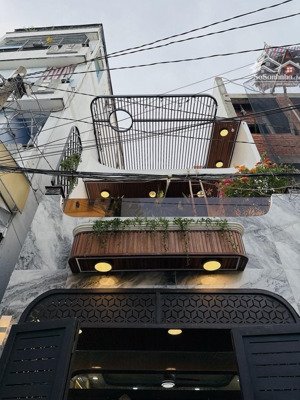 bán nhà rộng 65m2, hxh 4m, gần đường gò dầu, gồm 3pn, 4wc khép kín, khu dân trí, chỉ hơn 6 tỷ