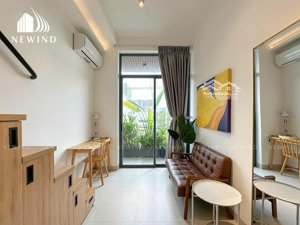 trọ mới ban công, q7 phòng đẹp,gác cao, an toàn cháy nổ, tiện qua lotte, rmit,tdtu q1 full nội thất