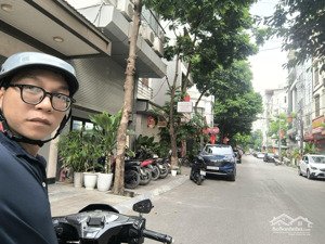 hàng hiếm ô tô tránh kinh doanh đỉnh ô tô vào nhà vị trí cực víp phố phạm tuấn tài hơn 31 tỷ