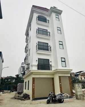 thuỵ phương 44m2 x 5,5 tầng - thang máy - ô tô vào nhà - lô góc - ngõ rộng thoáng - giá rẻ bất ngờ.