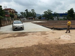 bán lô đất 109.2m2 full thổ cư lô góc, 1 đường 8m, 1 đường 5m phú thịnh. 24 tr/m2