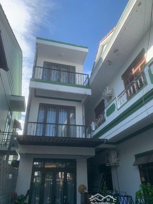 siêu hot ! nha đôi 3 tâg (dt 15tr/t) 190m ngan 9m đươg thanh hóa 10.5m tân an tp hôi an gia chi 6t9