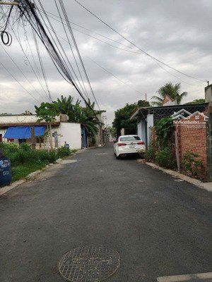 bán nhà riêng 48m2, giá 3,18 tỷ hẻm 6 m tại phan bội châu, dĩ an, tp hcm