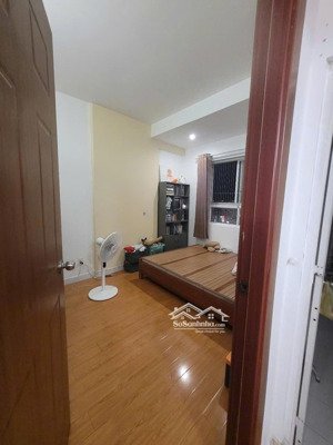 bán chung cư sài gòn town diện tích 60m2 2pn giá 1,75 tỷ