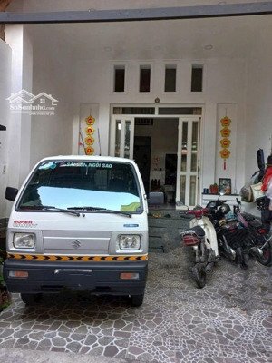 nhà 2 tầng quốc lộ 13 115m2 hẻm ô tô nhỏ có dòng tiền 15tr/tháng đối diện vạn phúc city 6,75 tỷ