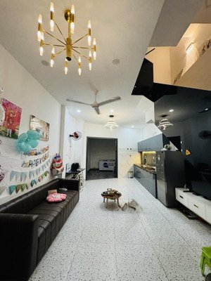 bán nhà đẹp mã lò, bình tân, 3 tầng, 51m2, 3 pn nhỉnh 4 tỷ tl