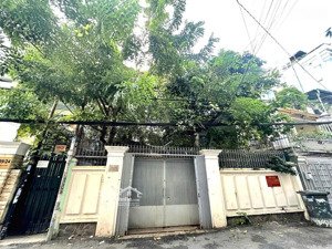 bán nhà đẹp bề ngang khủng 8m - hẻm lê văn sỹ, p.13, q.3 - 4 tầng - dtcn 158m2 - giá 40 tỷ tl