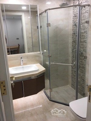 cho thuê cc vinhomes golden river ba son, 20 triệu, 50m2, chính chủ bao đẹp