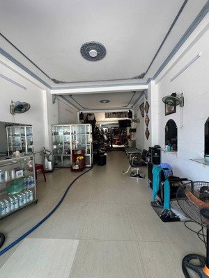 nhà 4 tầng lý thái tông. dt 100m2. ngang 5m. vị trí vip. chỉ 12.x tỷ