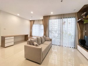 chính chủ bán căn hộ 2pn + 1 (69m2) origami vinhome grand park