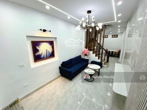 định công thượng - 2 thoáng trước sau - ngõ 3 gác - nhà đẹp ở ngay - sang tên trong ngày