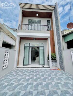 Bán gấp căn nhà 1 trệt 1 lầu ở cuối đường Đồng Khởi cực đẹp