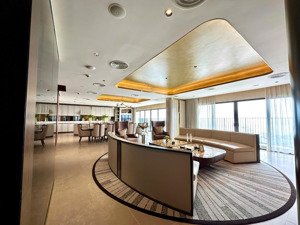 duy nhất! penthouse giá siêu tốt, 341m2 ban công view trọn hồ tây, full tiện ích, sẵn slot ôtô