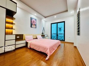 nhà mới phân lô ô tô cách 5m sân rộng